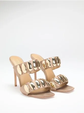 Mules con botones Myra