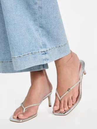 Tacones con tiras de strass Mayan