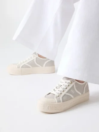 Zapatillas con logotipo Issah