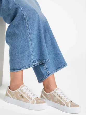 Zapatillas de lona con estampado de peonías de Jelexa