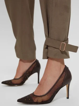 Zapatos de salón de malla con pedrería